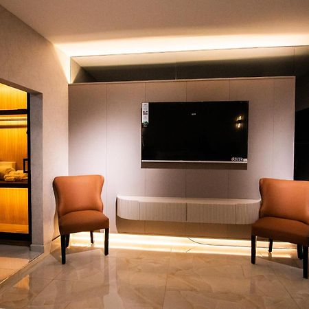 Lovera Hotel Santiago De Los Caballeros Extérieur photo
