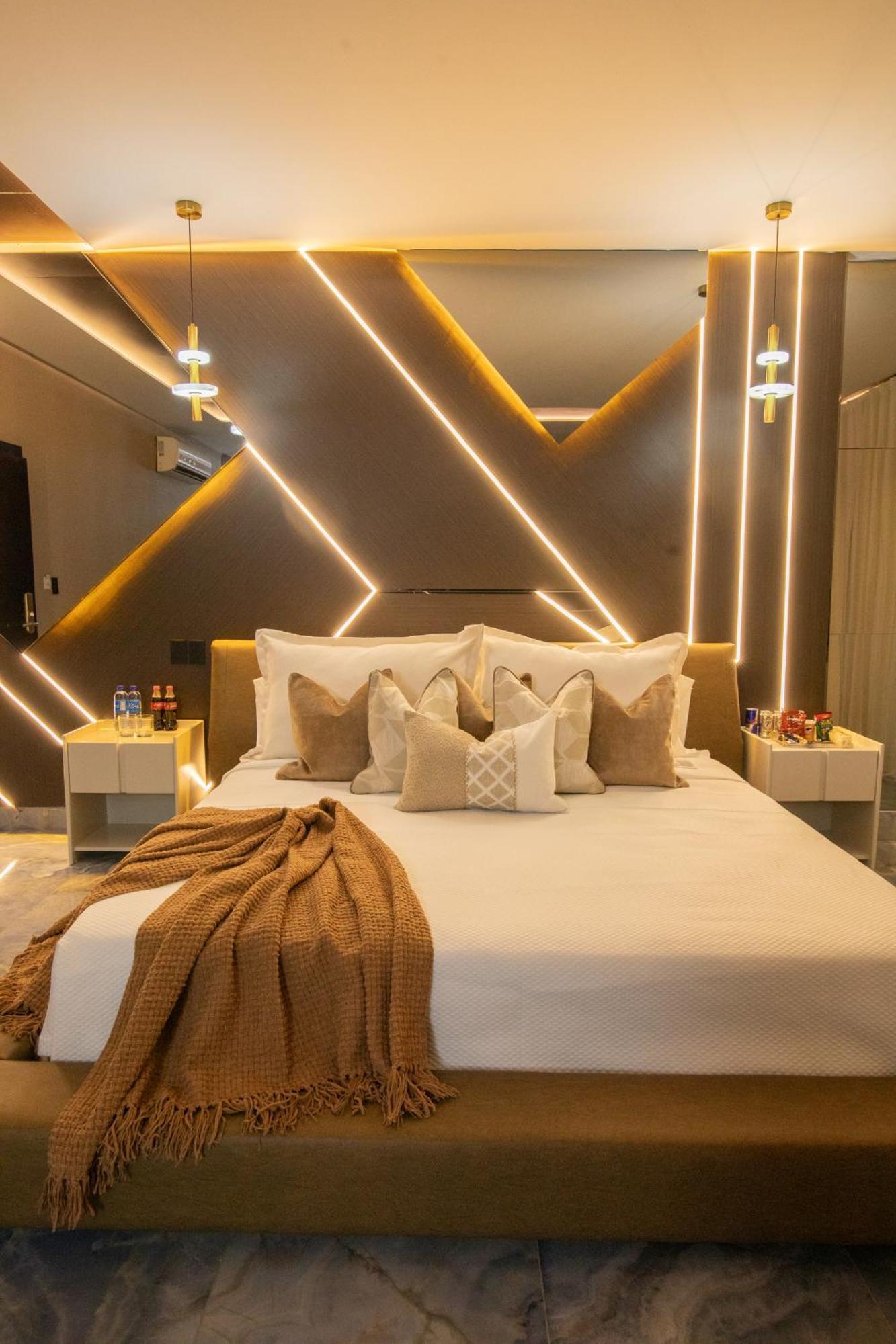Lovera Hotel Santiago De Los Caballeros Extérieur photo