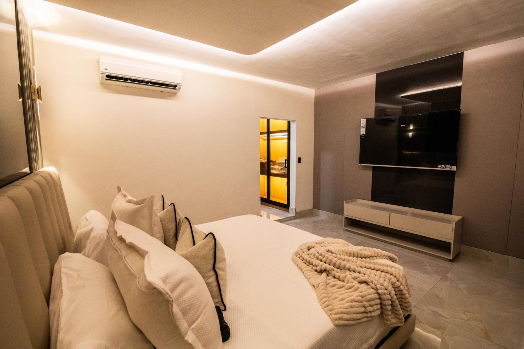 Lovera Hotel Santiago De Los Caballeros Extérieur photo